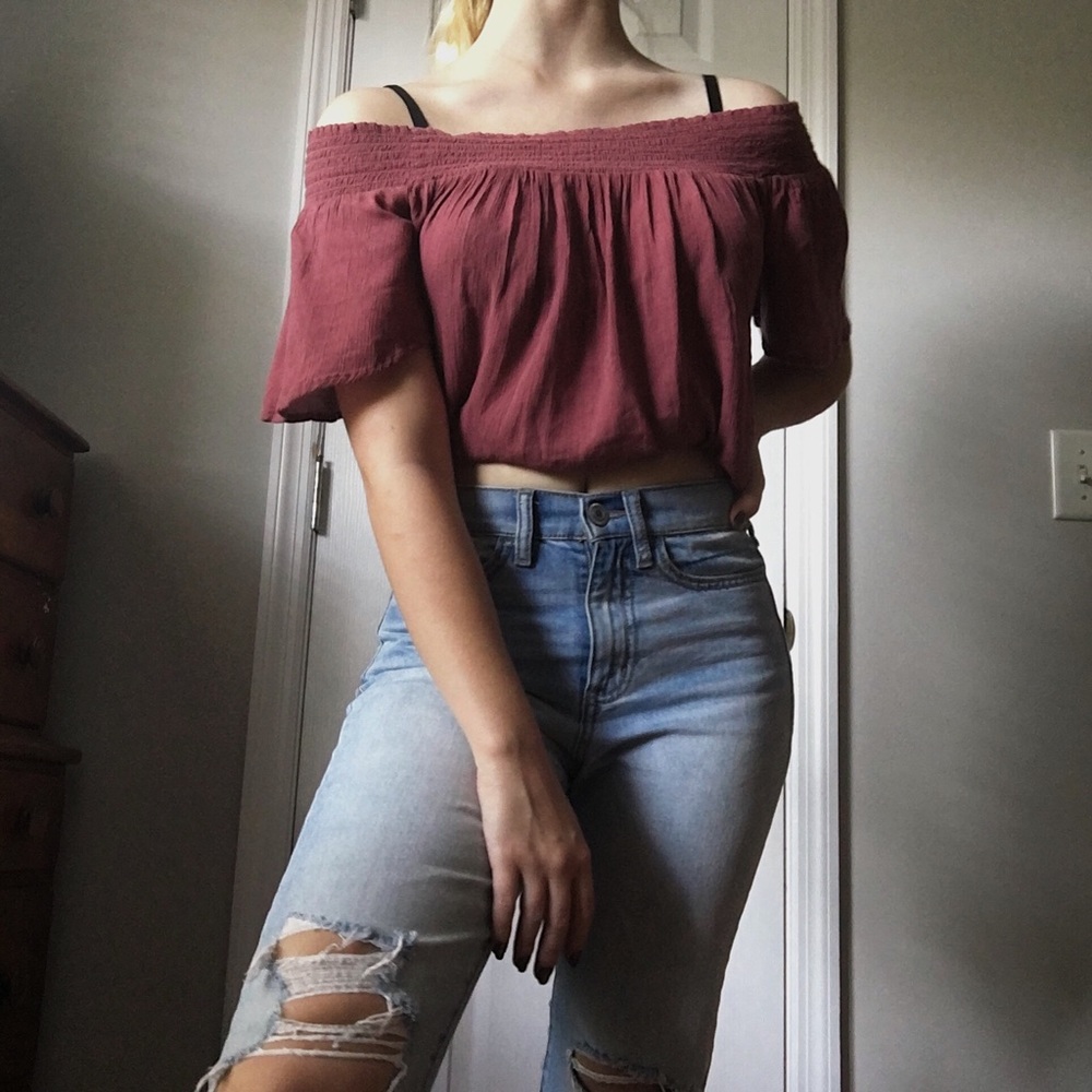 • Mauve Off-The-Shoulder Blouse •